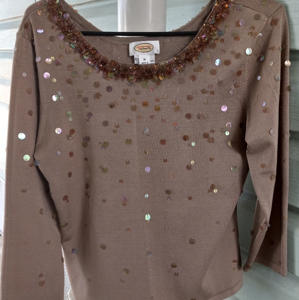Funky long sleeve beige sweater